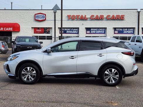 Used 2020 Nissan Murano S w/ Technology Package AWD/4WD image 2