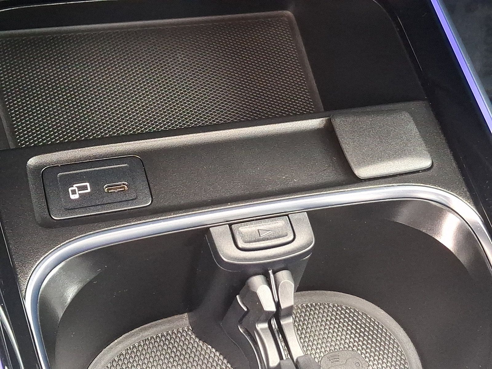Used 2021 Mercedes-Benz GLB 250 4MATIC image 27