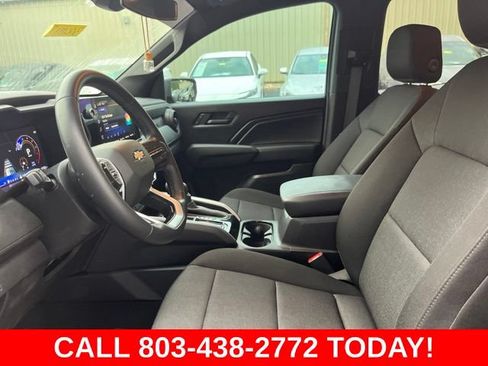 Used 2025 Chevrolet Colorado W/T w/ WT Custom Package RWD image 7