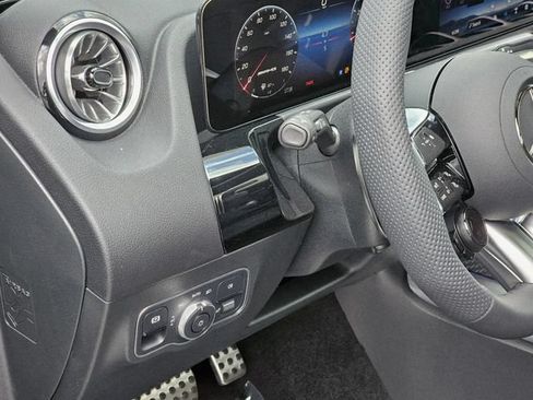 New 2026 Mercedes-Benz GLA 35 AMG 4MATIC image 15