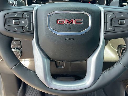 New 2025 GMC Sierra 1500 Elevation image 22