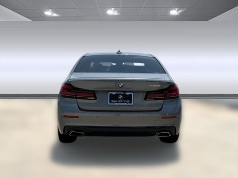 Used 2023 BMW 540i w/ Premium Package RWD image 8