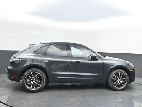 New 2025 Porsche Macan image 9