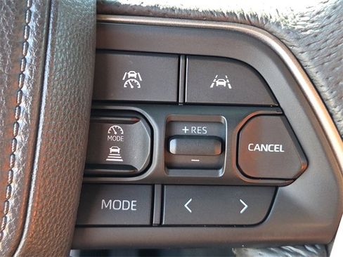 Used 2024 Toyota Tacoma TRD Off-Road image 28