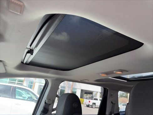 Used 2015 Chevrolet Traverse LT w/ LPO, 'HIT The Road' Package image 15