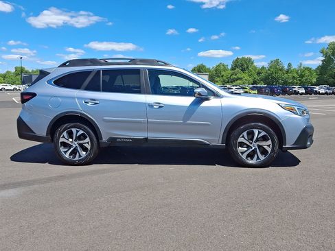 Used 2020 Subaru Outback Limited AWD/4WD image 8