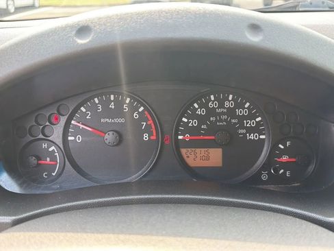 Used 2005 Nissan Frontier XE w/ (U01) Preferred Pkg RWD image 11