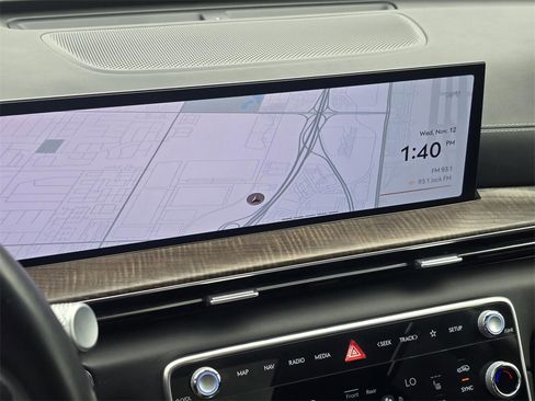 Used 2025 Genesis GV80 2.5T Advanced image 14