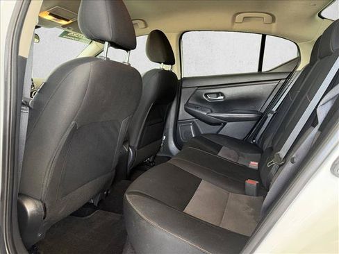 Used 2022 Nissan Sentra SR FWD image 10