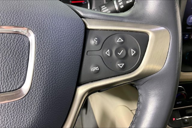 Used 2020 GMC Acadia Denali w/ Denali Ultimate Package AWD/4WD image 7