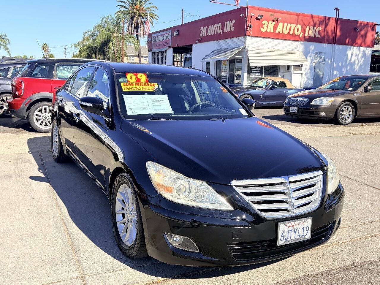 Used 2009 Hyundai Genesis 3.8 RWD image 1