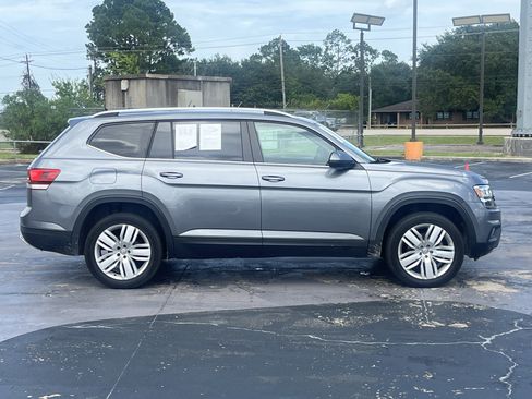 Used 2019 Volkswagen Atlas SE w/ Panoramic Sunroof Package FWD image 10