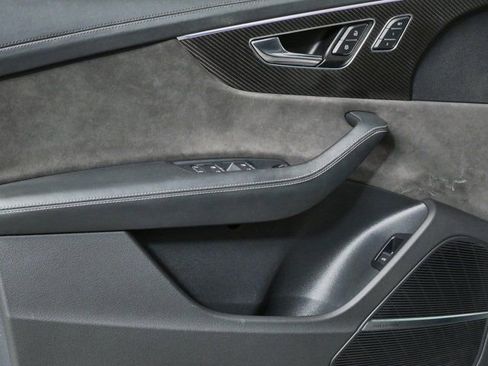 Used 2022 Audi RS Q8 AWD/4WD image 6