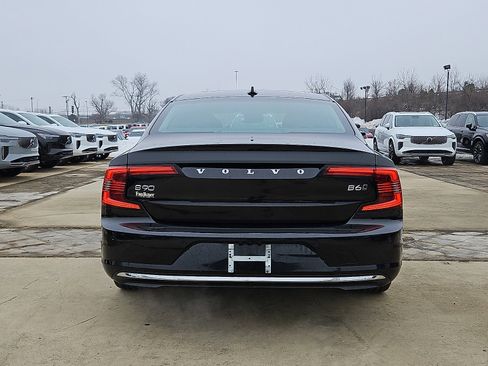 Certified 2023 Volvo S90 B6 Plus image 5