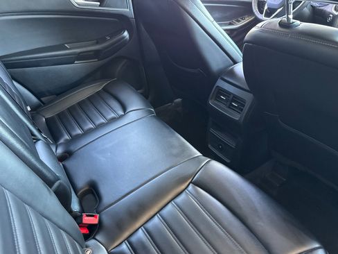 Used 2024 Ford Edge SEL image 31