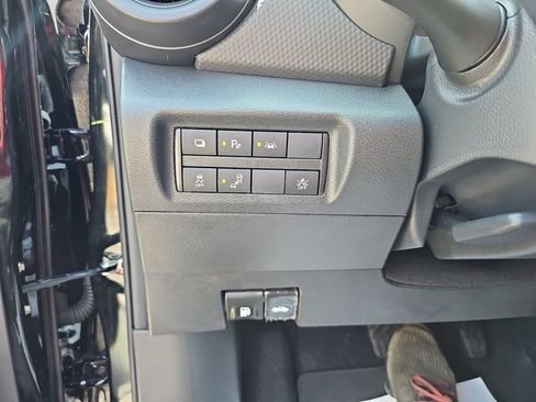 Used 2025 Nissan Kicks Play S FWD image 36
