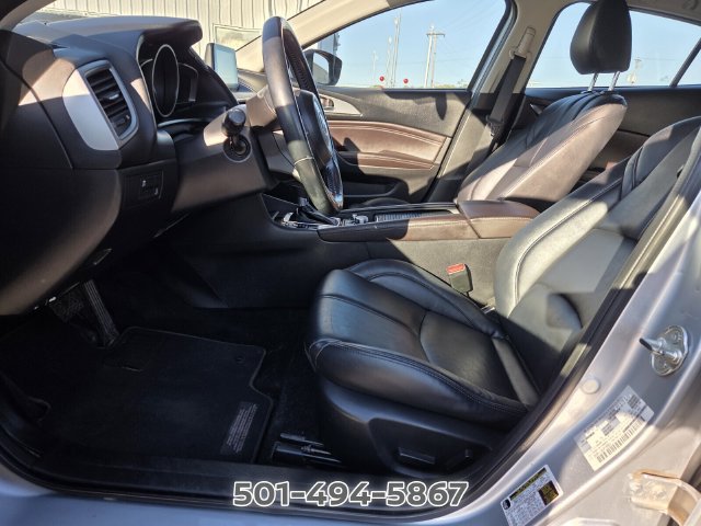Used 2018 MAZDA MAZDA3 Touring FWD image 9