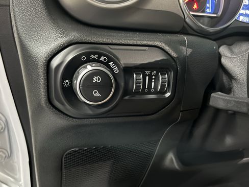 Used 2021 Jeep Gladiator Rubicon image 24