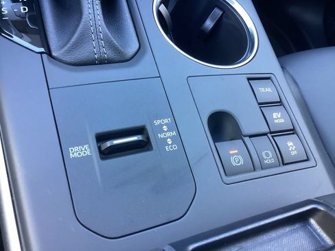 Certified 2025 Toyota Highlander XLE AWD/4WD image 23