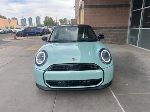 Used 2025 MINI Cooper S FWD image 9