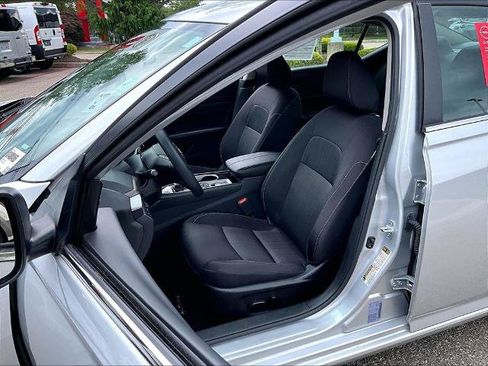 Certified 2024 Nissan Altima 2.5 SV AWD/4WD image 10