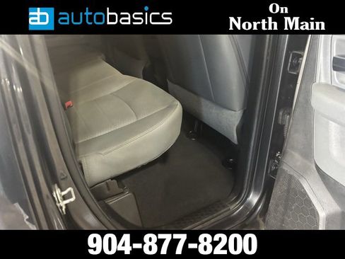 Used 2016 RAM 1500 Classic SLT image 19