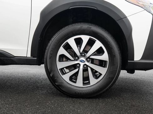 Used 2023 Subaru Outback Premium AWD/4WD image 17