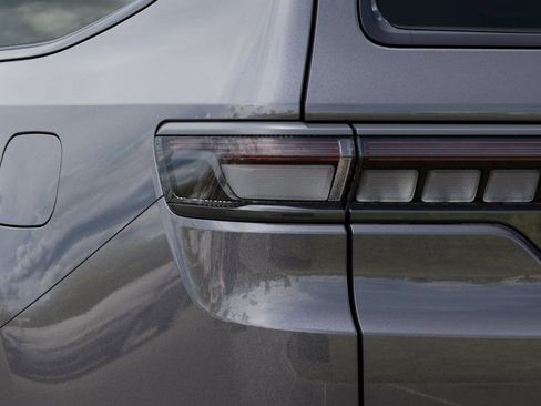 New 2026 Jeep Grand Wagoneer L Limited AWD/4WD image 9