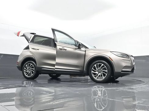 Used 2021 Lincoln Corsair AWD w/ Equipment Group 101A image 37