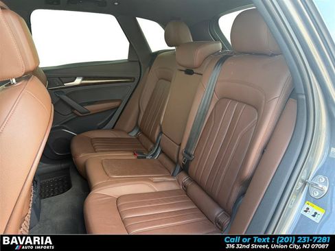 Used 2018 Audi Q5 2.0T Premium w/ Convenience Package AWD/4WD image 16