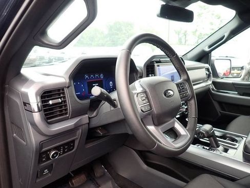 Used 2025 Ford F150 XLT w/ Equipment Group 302A MID AWD/4WD image 17