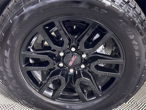 New 2025 GMC Sierra 1500 Elevation image 33