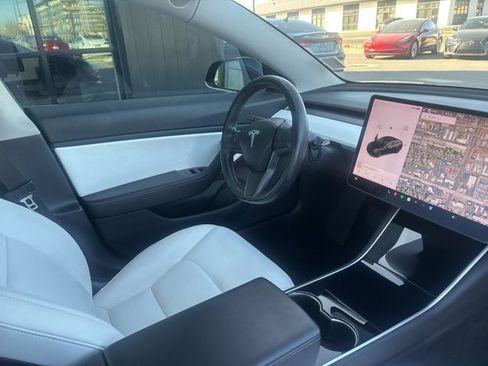 Used 2018 Tesla Model 3 Long Range image 12
