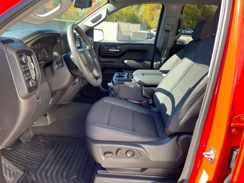 Used 2025 Chevrolet Silverado 1500 Custom w/ Turbomax Blackout Package image 37