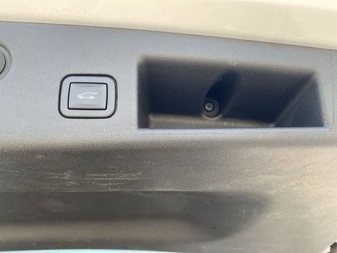 Used 2024 Chevrolet Equinox LT image 20