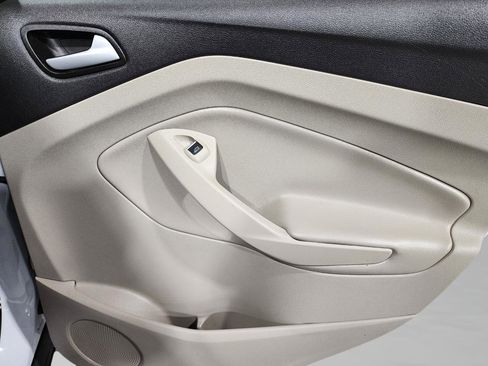 Used 2019 Ford Escape SEL image 27