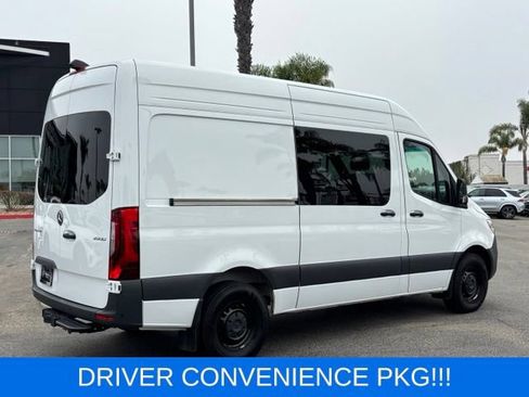 Used 2025 Mercedes-Benz Sprinter 2500 image 3