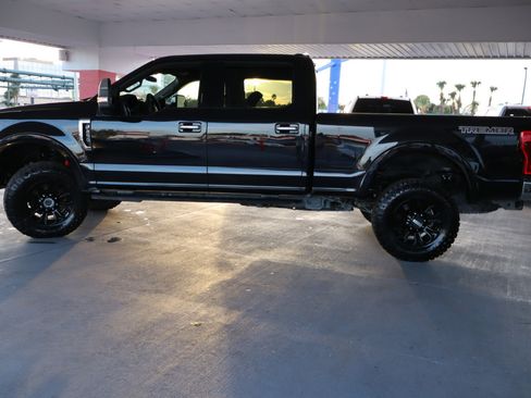 Used 2020 Ford F250 XLT w/ Tremor Off-Road Package image 10
