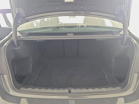 Used 2025 BMW 330i xDrive Sedan w/ Premium Package image 13