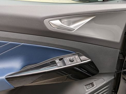 New 2025 Volkswagen ID.4 Pro S Plus image 10