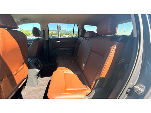 Used 2021 Volkswagen Atlas SE FWD image 20