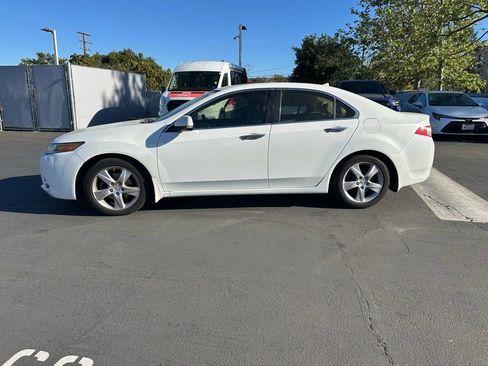 Used 2013 Acura TSX Sedan image 2