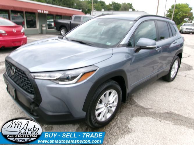 Used 2024 Toyota Corolla Cross LE AWD/4WD image 1