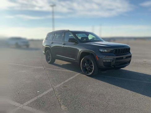 New 2025 Jeep Grand Cherokee L Limited image 16