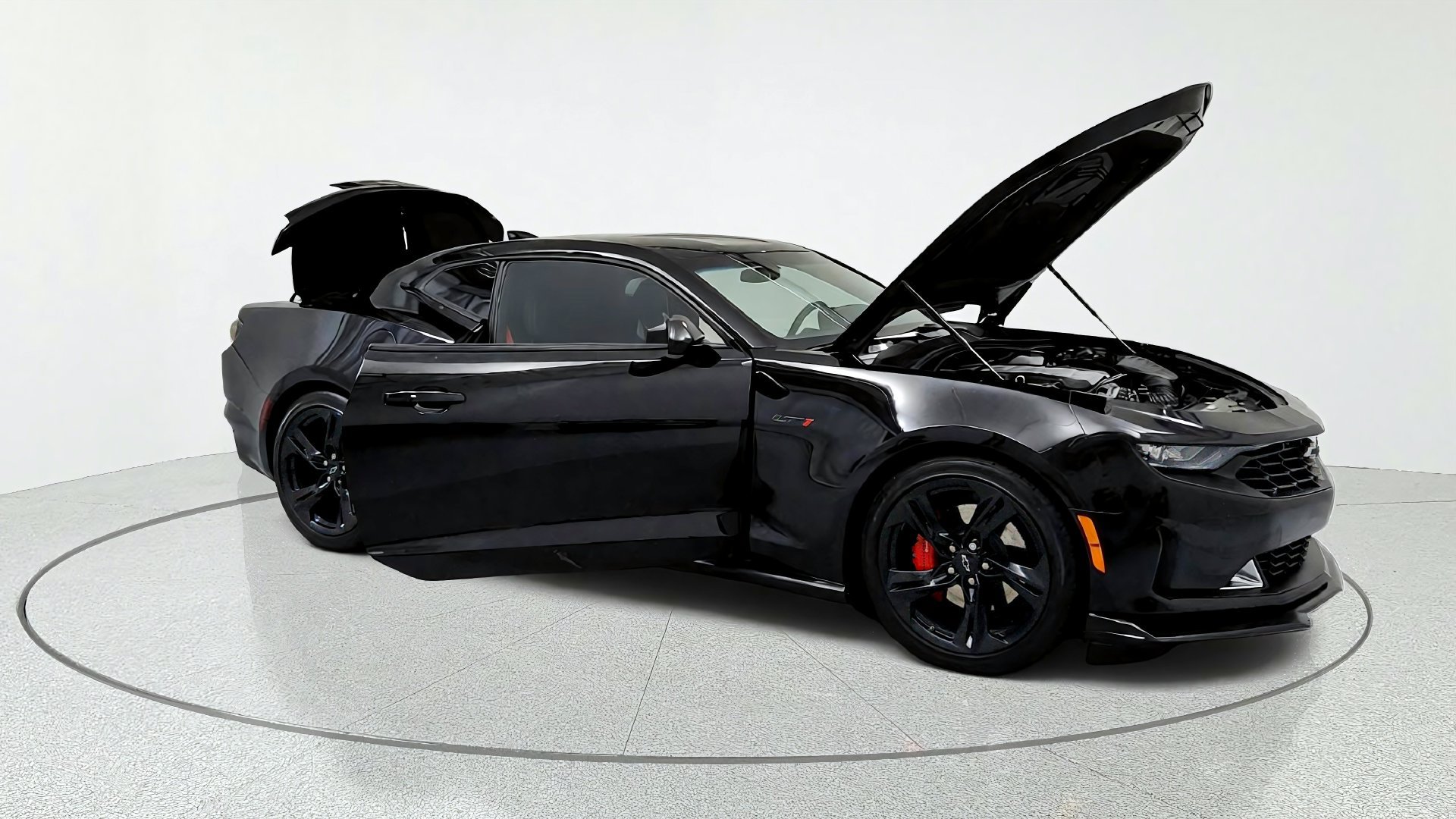 Used 2022 Chevrolet Camaro LT RWD image 14