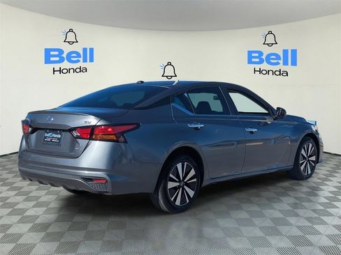 Used 2022 Nissan Altima 2.5 SV image 4