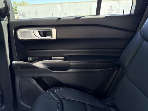 Used 2020 Ford Explorer ST w/ ST Street Pack image 15