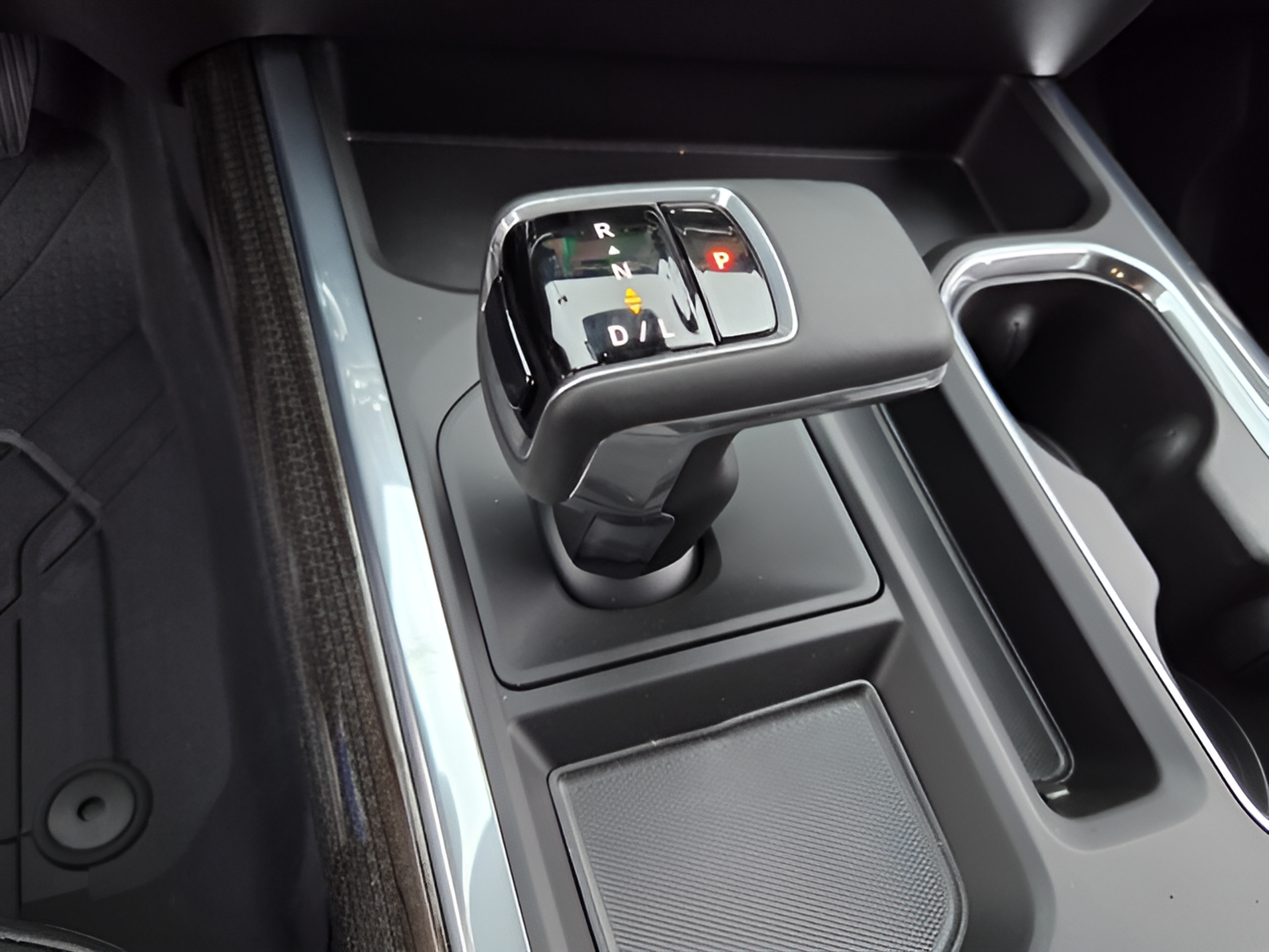 New 2026 Chevrolet Silverado 1500 RST w/ Redline Edition AWD/4WD image 22