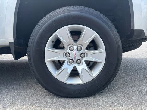 Used 2015 GMC Canyon SLE w/ SLE Convenience Package RWD image 2
