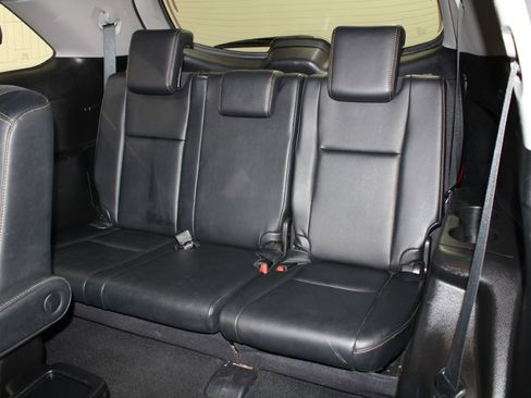 Used 2017 Toyota Highlander XLE image 21